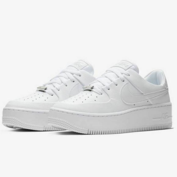 nike air max 1 sage low